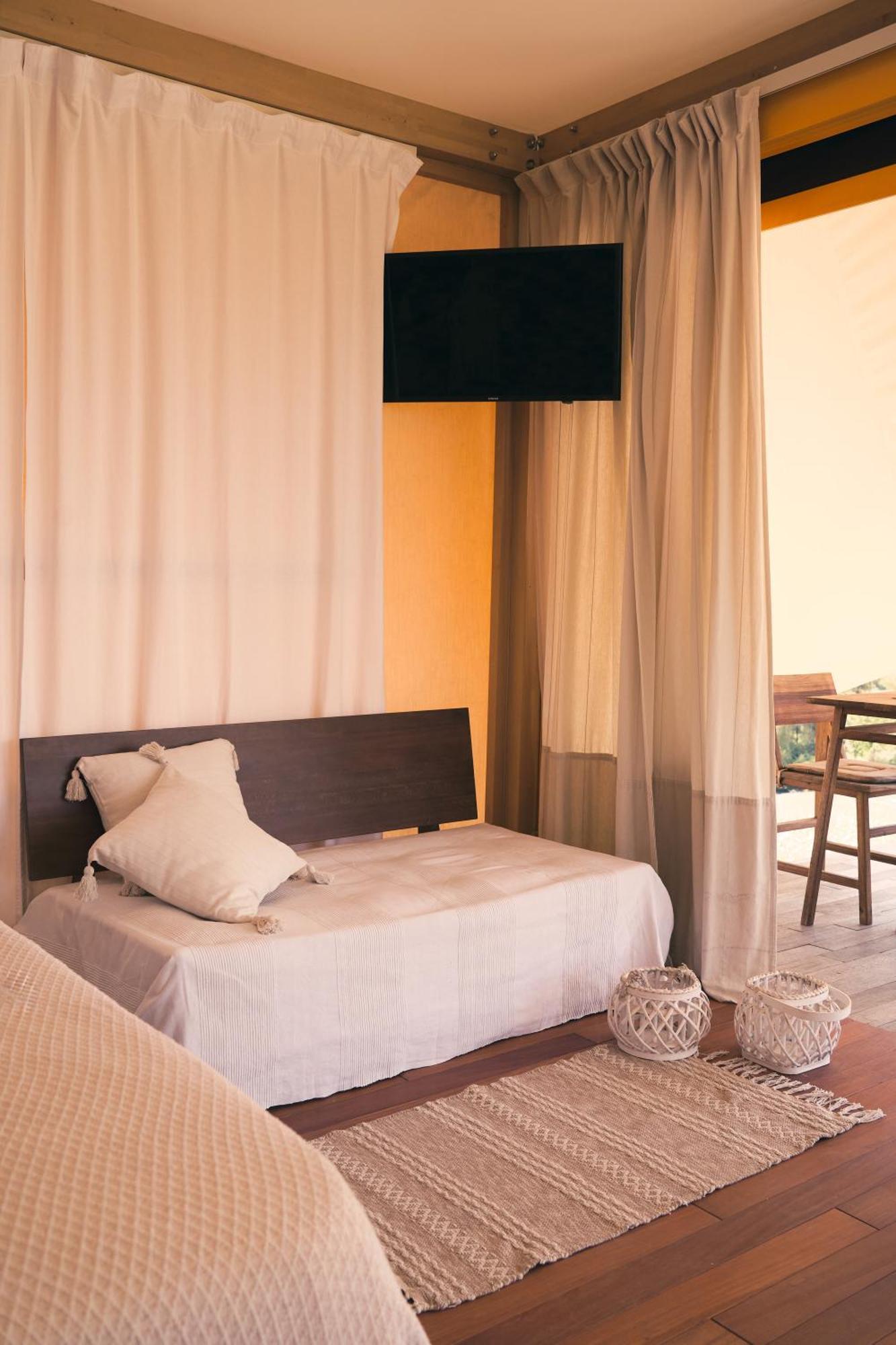 Ihousevillage Polychrono Luaran gambar