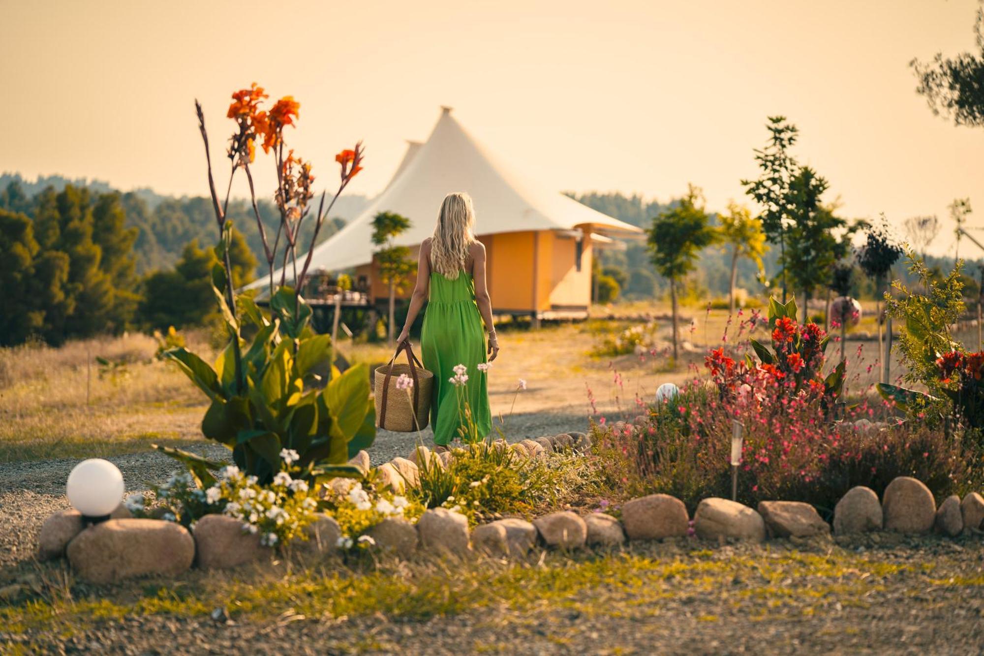 Ihousevillage Polychrono Luaran gambar