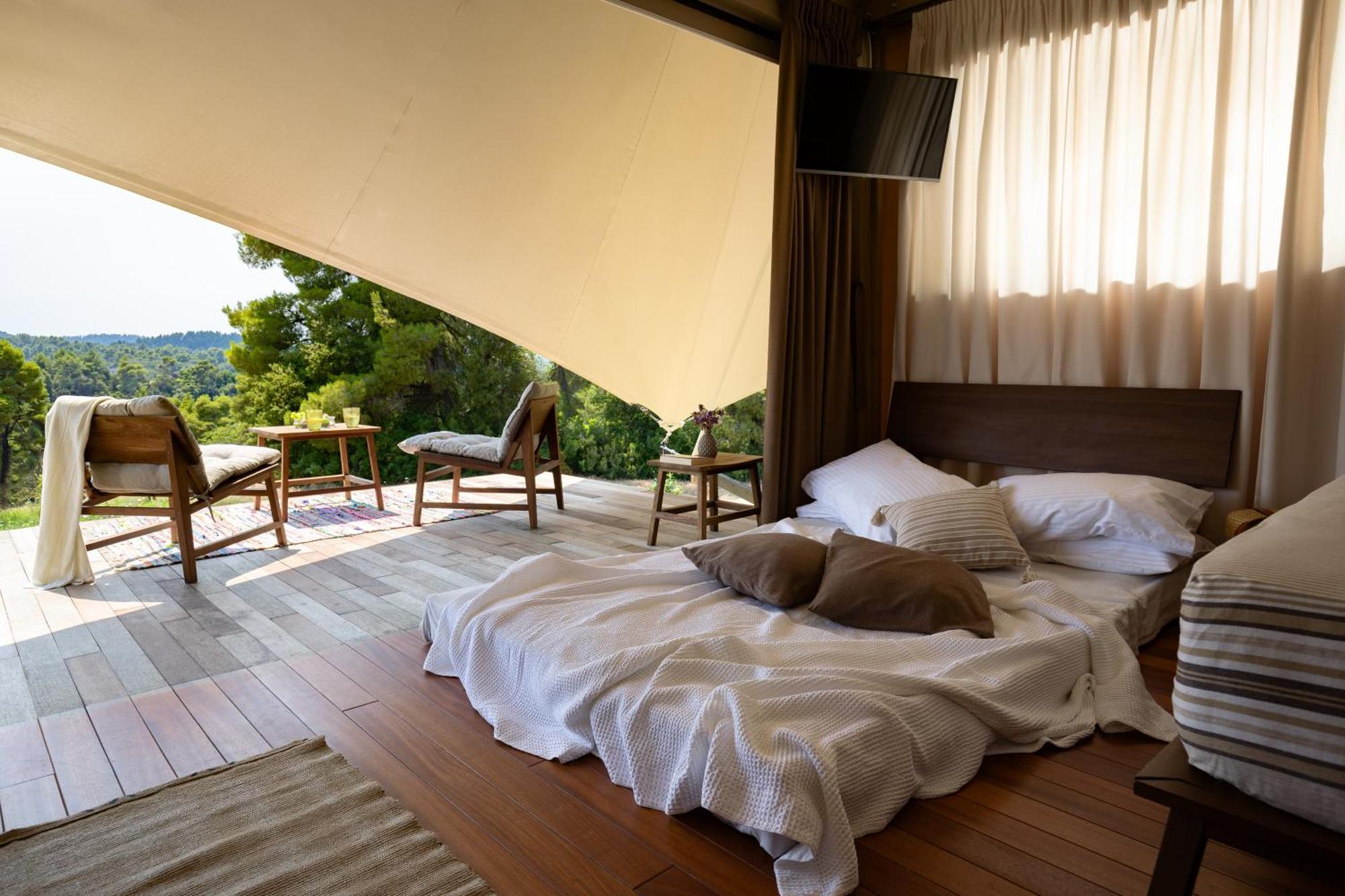 Ihousevillage Polychrono Luaran gambar